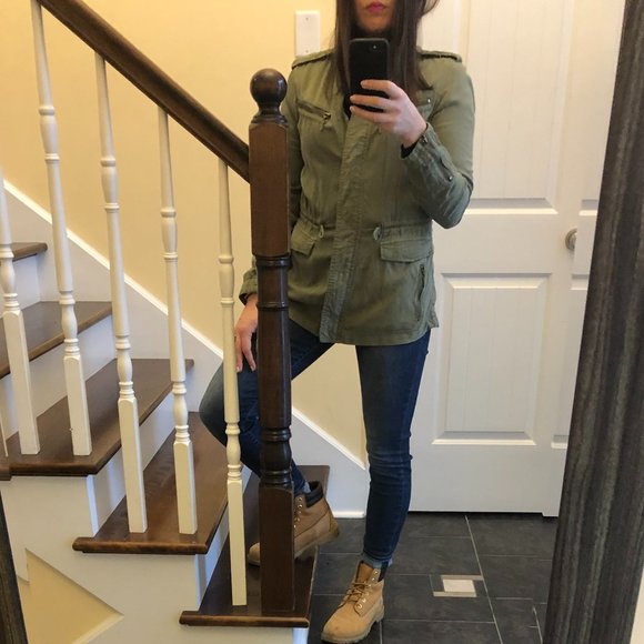 Utility Jacket - Picture 2 of 7